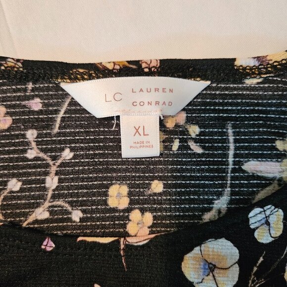 LC Lauren Conrad Women’s Ruffle Cold-Shoulder Top  XL - Picture 6 of 8